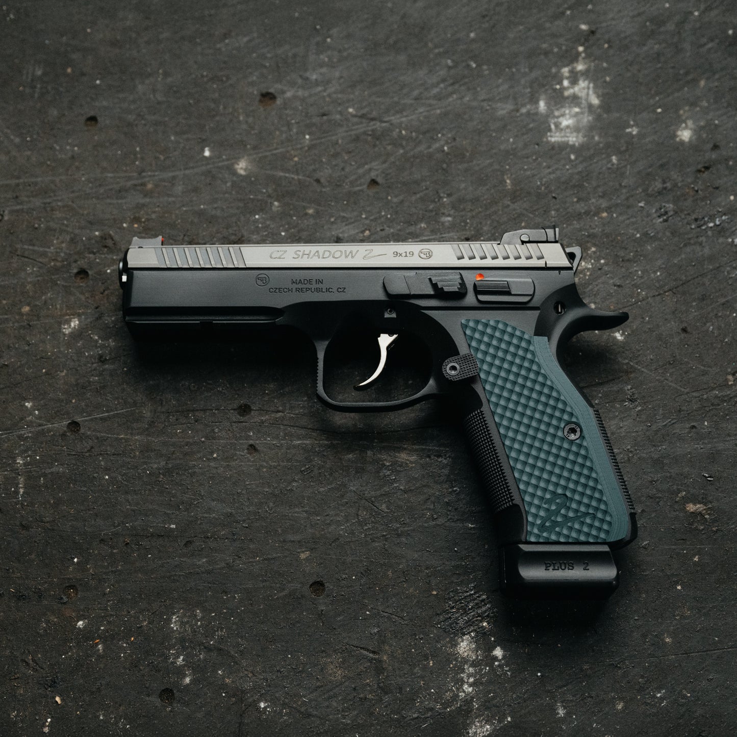 CZ Shadow 2 - BOGIES G-10 - Slim fit