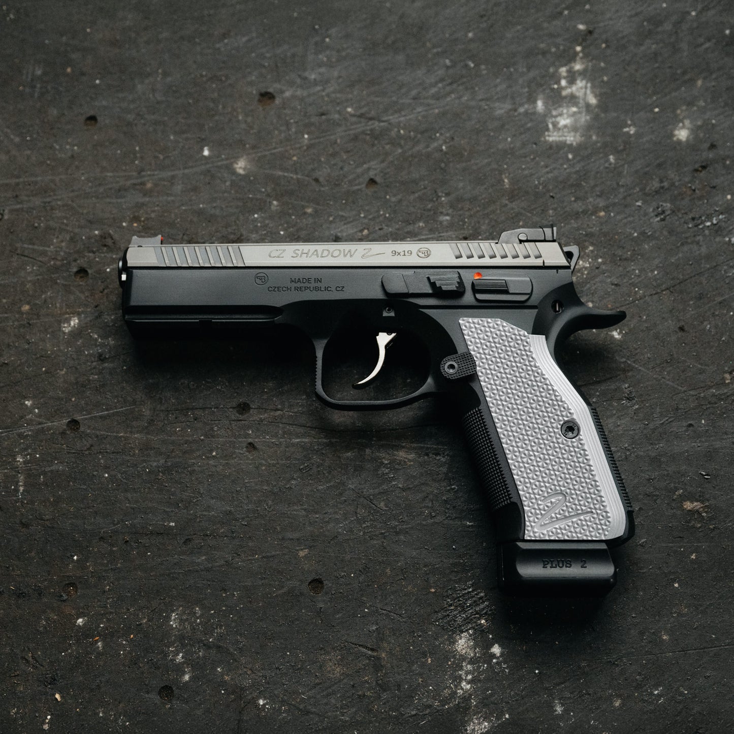 CZ Shadow 2 - VOYTY G-10 - Slim fit